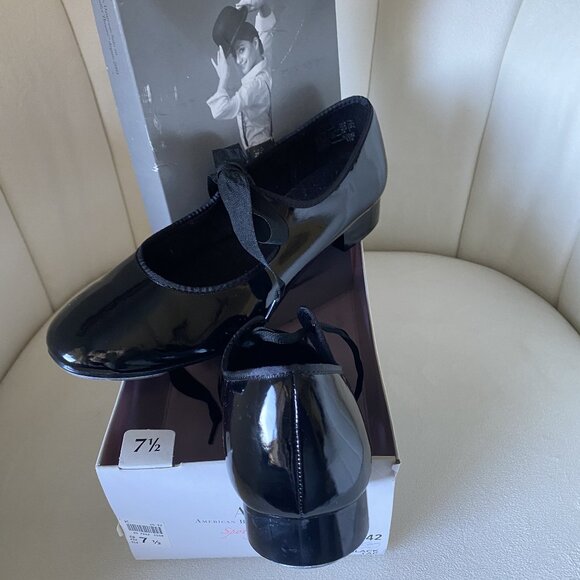 TAP SHOES by American Ballet Theatre | Spotlights - Picture 15 of 16